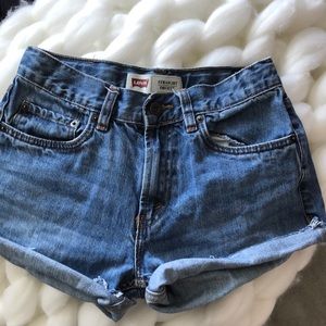 Levi’s shorts